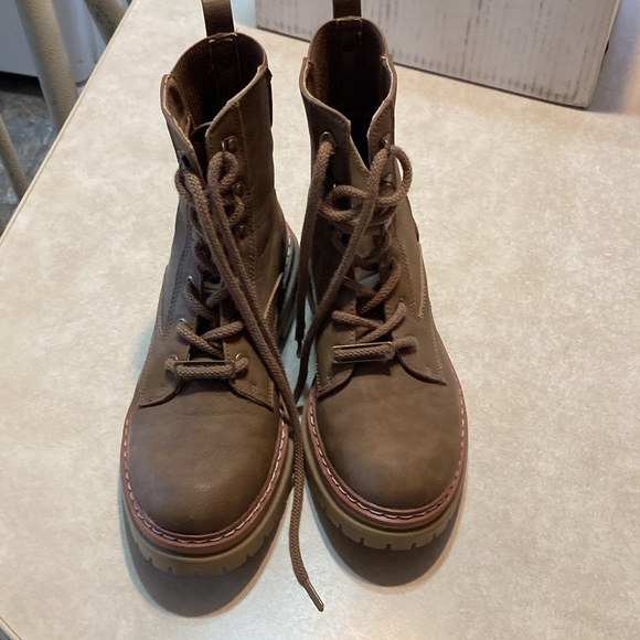 Pre loved Nautical hiking boots - Picture 5 of 11